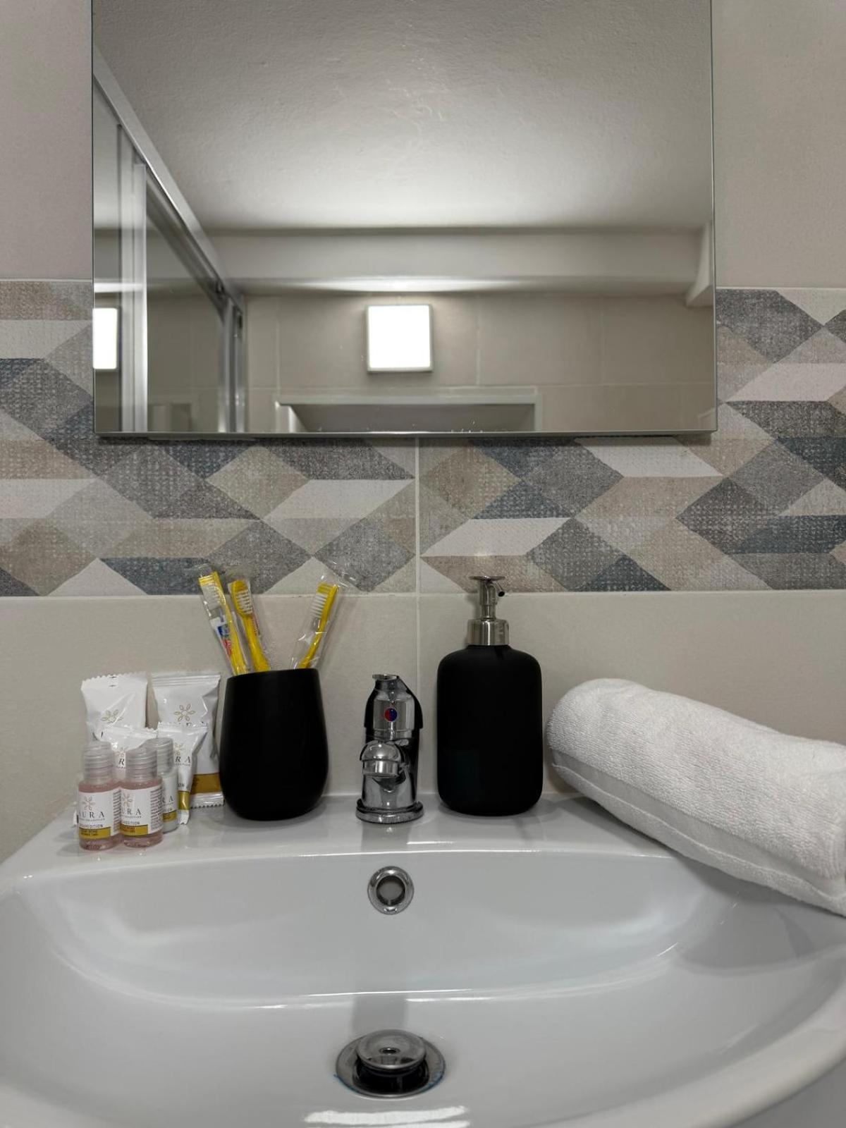 Comfort Loft - 3 Bedrooms, 3 Baths, Fast Wi-fi Apartment