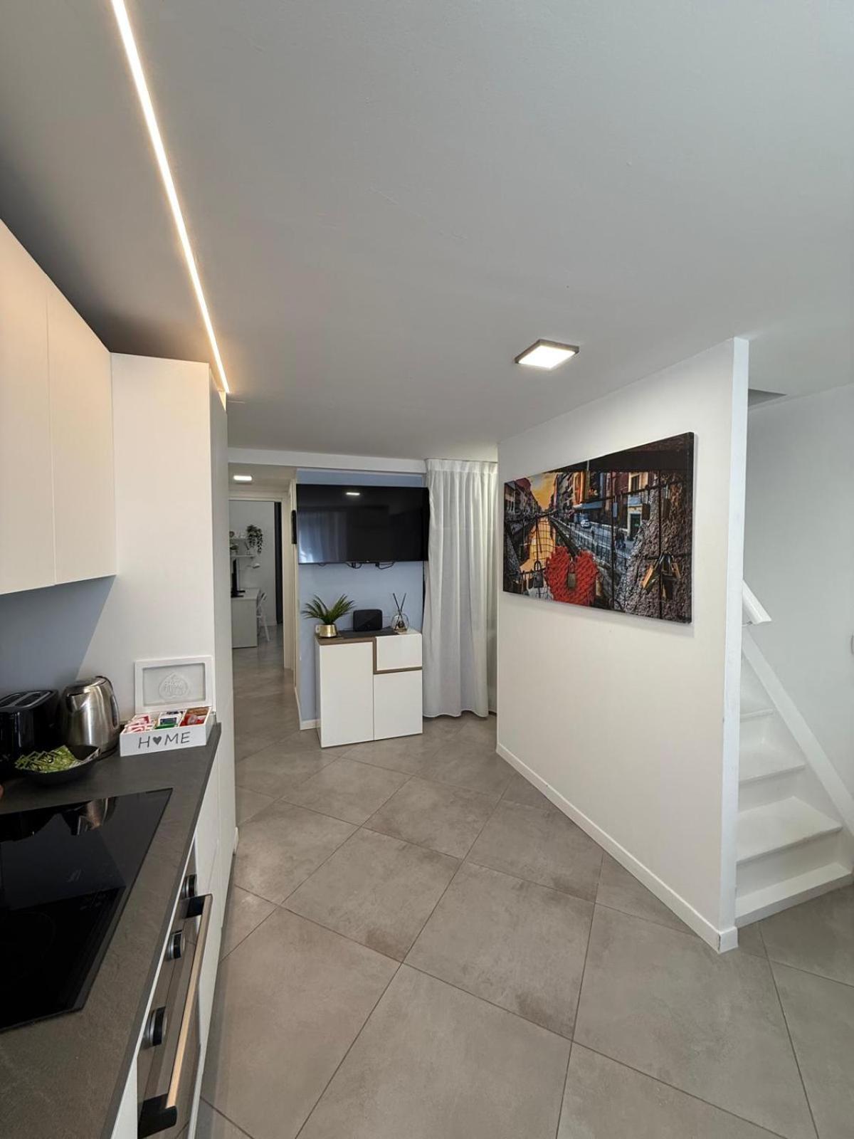 Apartment Comfort Loft - 3 Bedrooms, 3 Baths, Fast Wi-fi Mailand